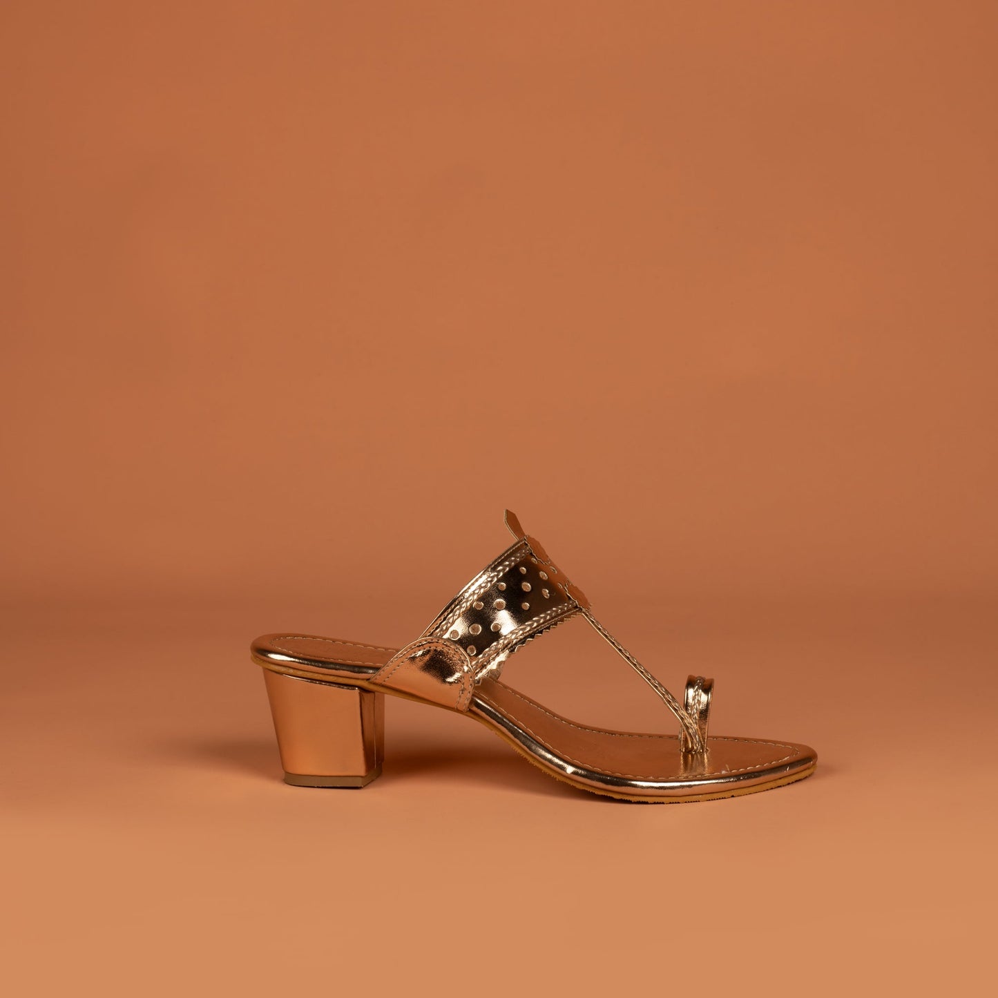 Inayat Kolhapuri Heels