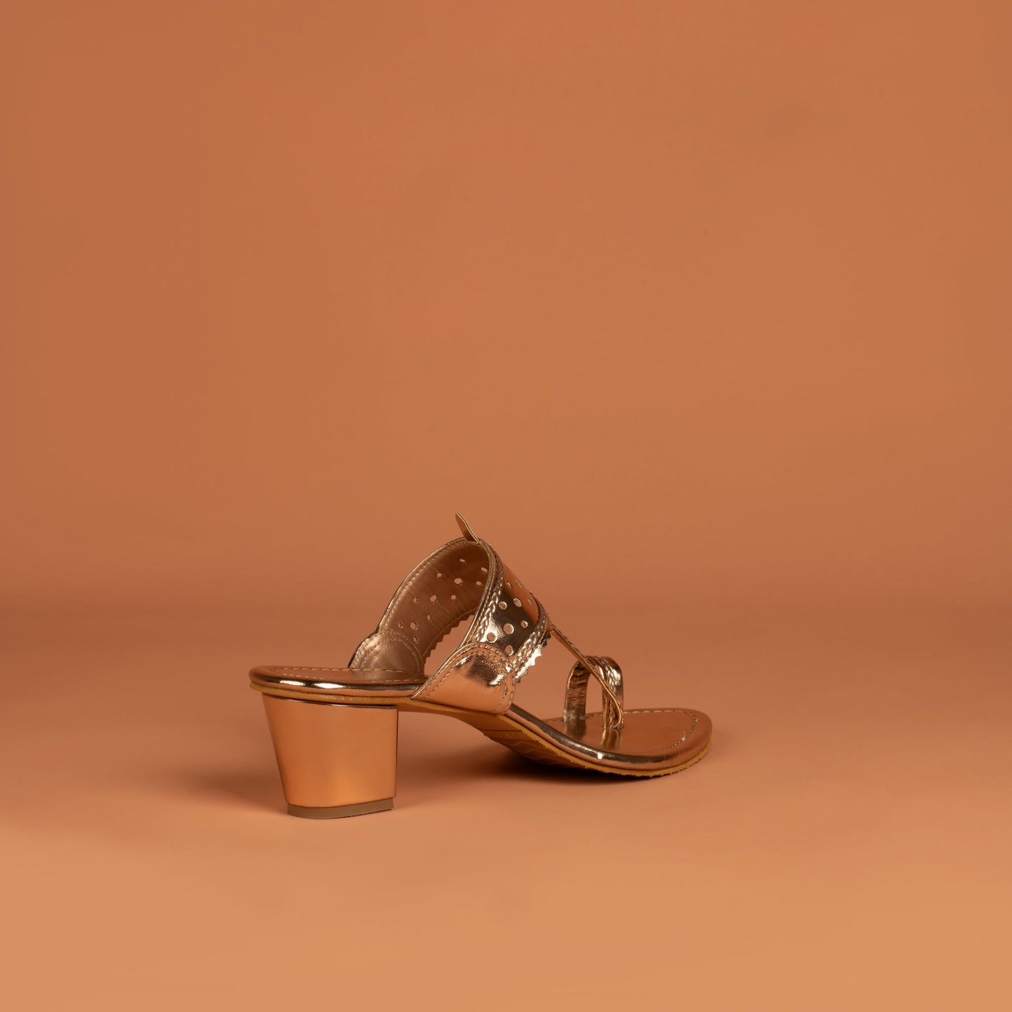 Inayat Kolhapuri Heels