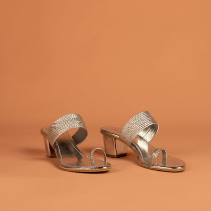 Amari Textured Kolhapuri Heels