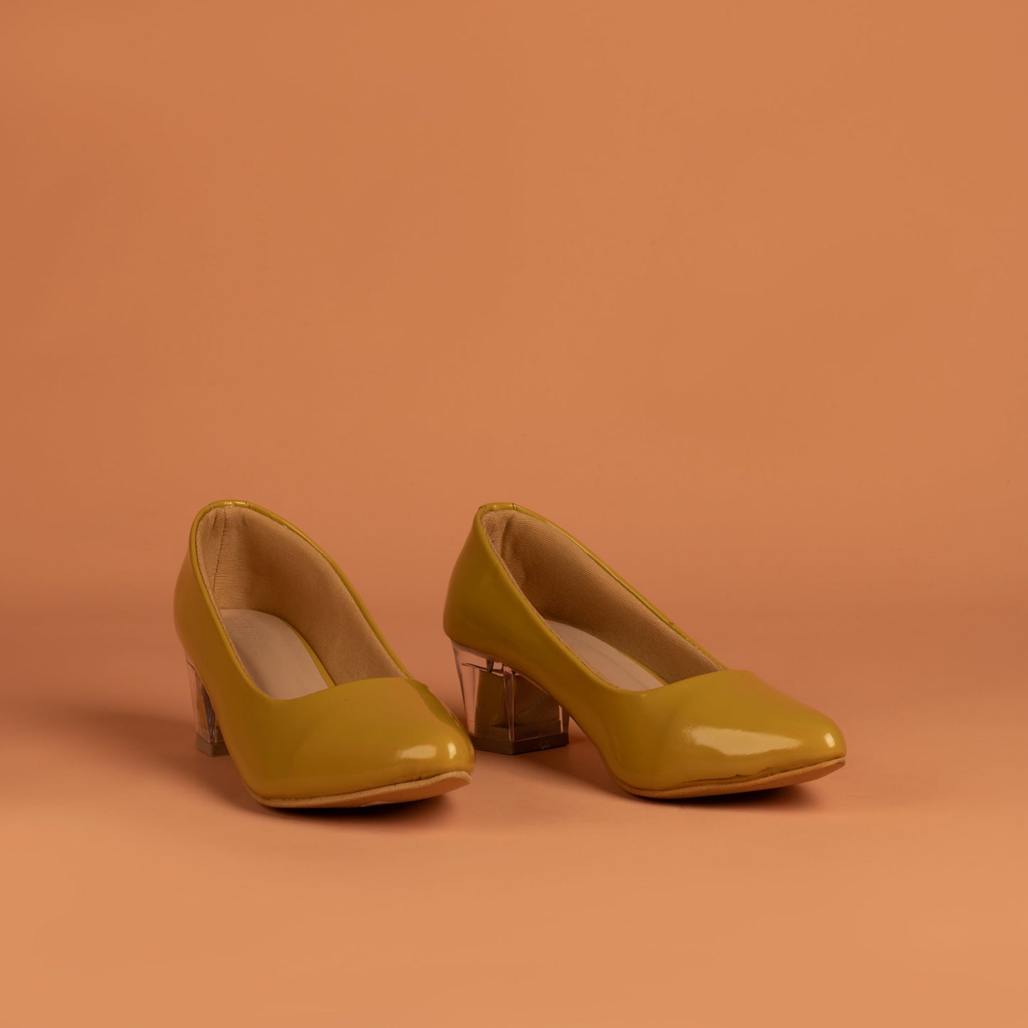 Cybele Solid Pumps