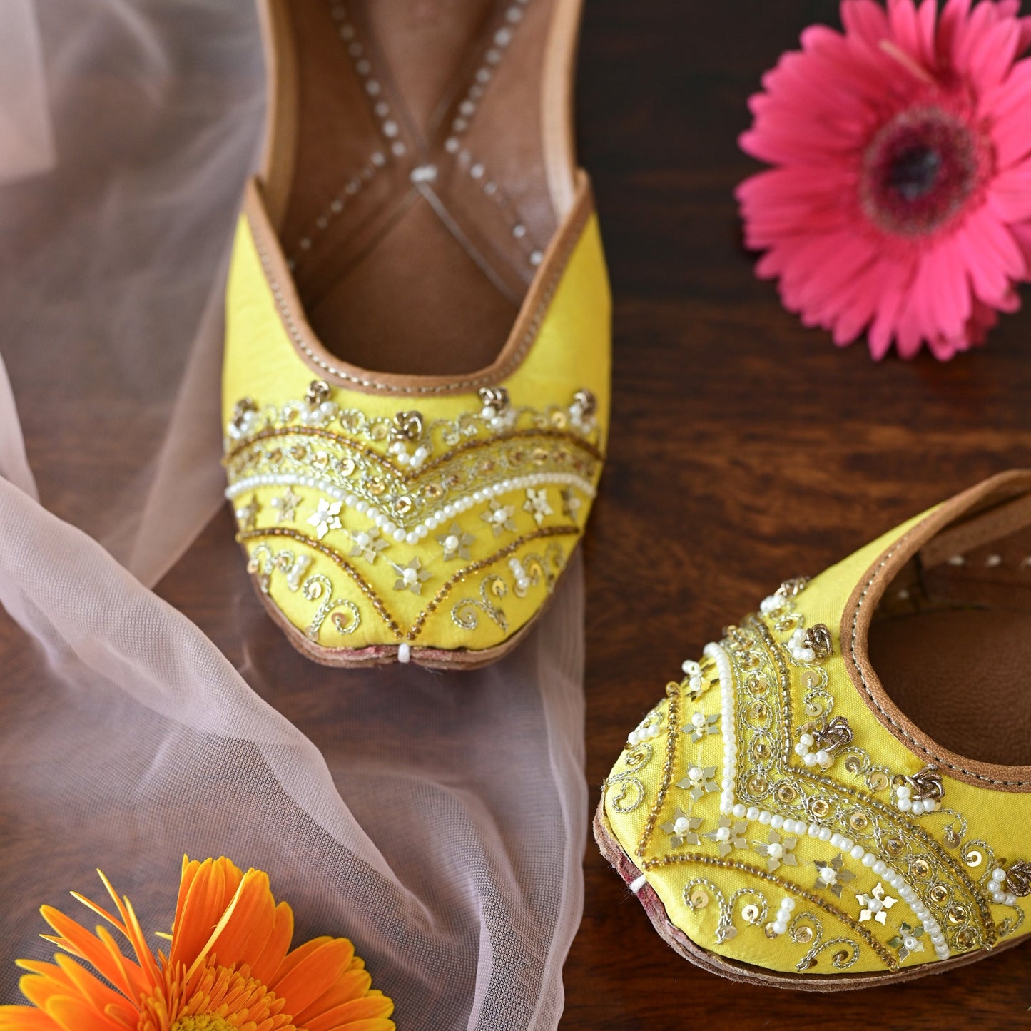 Mariam Embellished Juttis