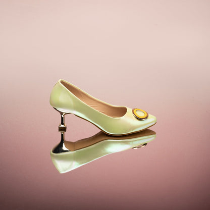 Daniela Solid Pumps With Buckle