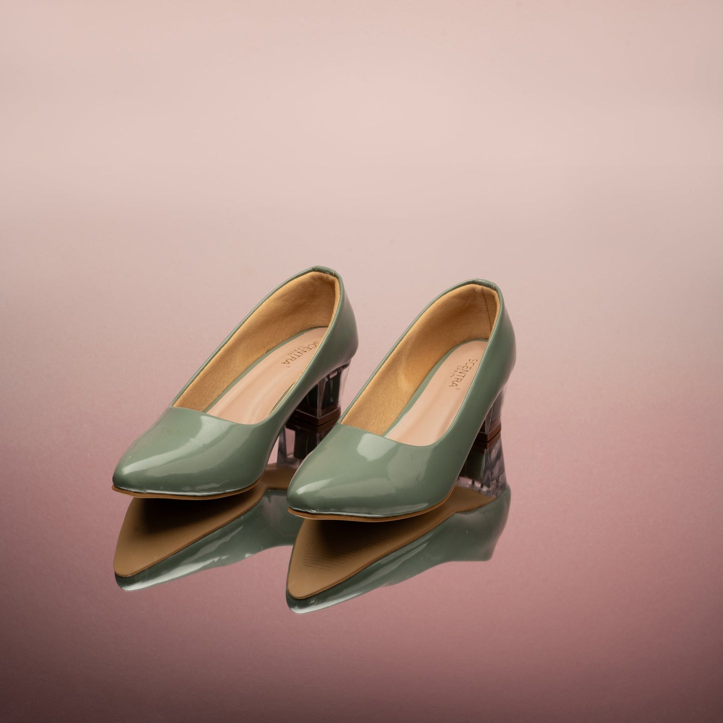 Cybele Solid Pumps