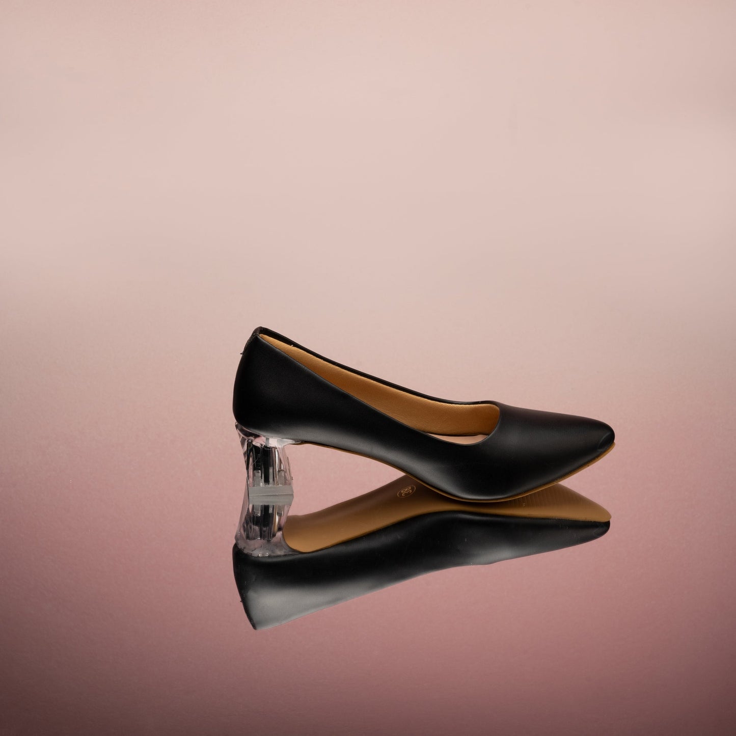 Cybele Solid Pumps