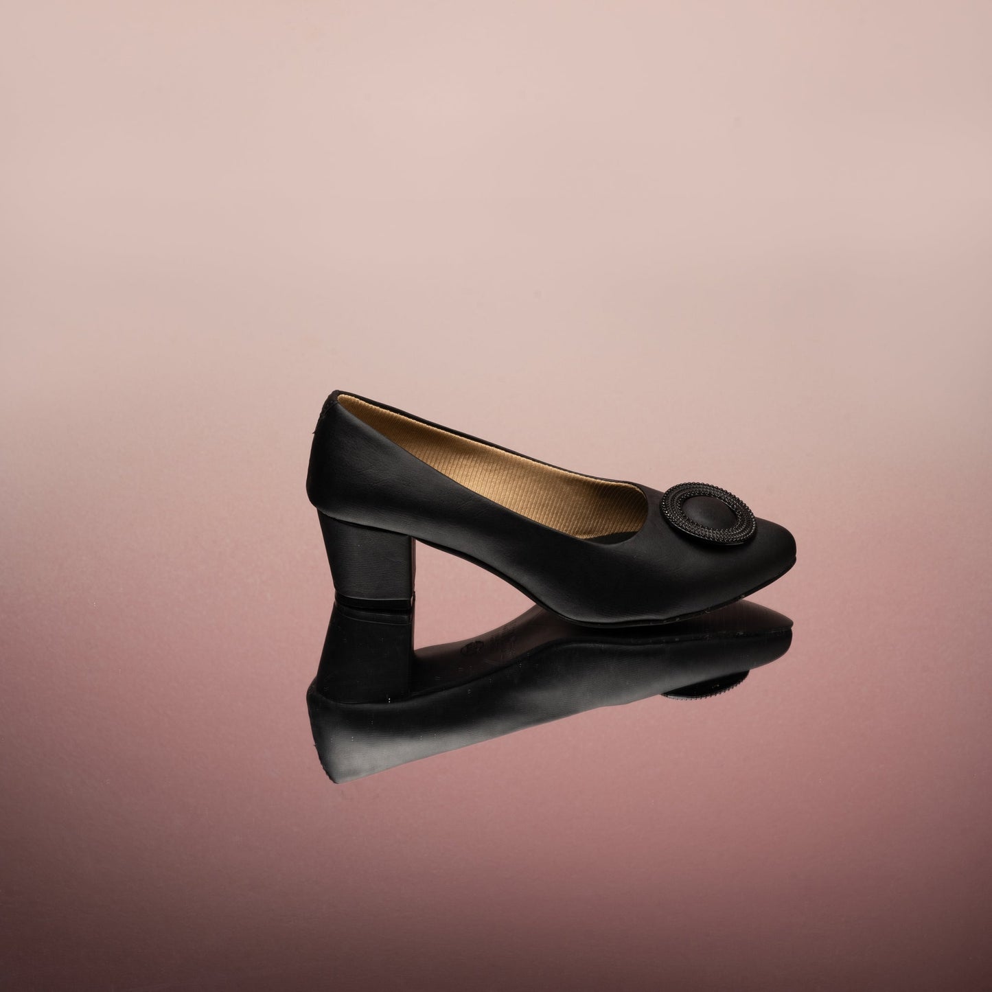 Ayra Pumps With Buckle