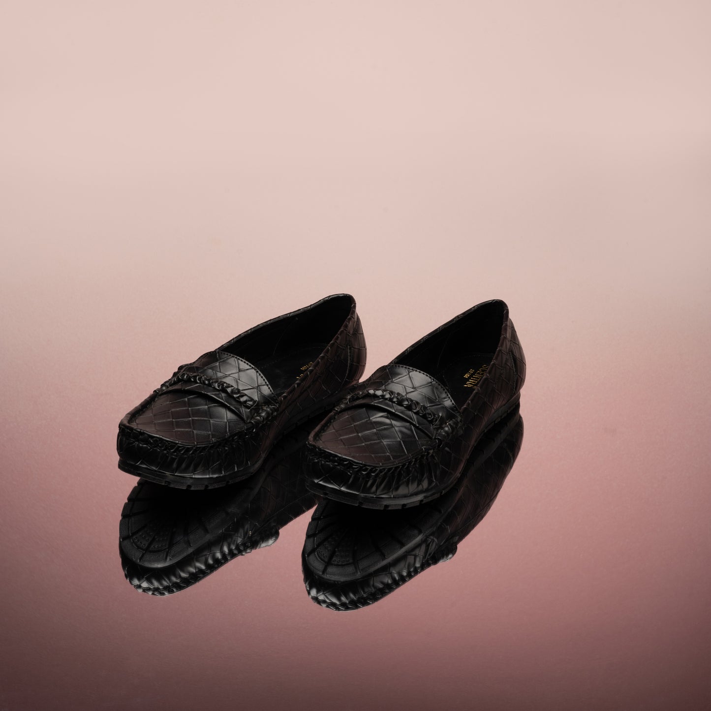 Julia Texture Loafers